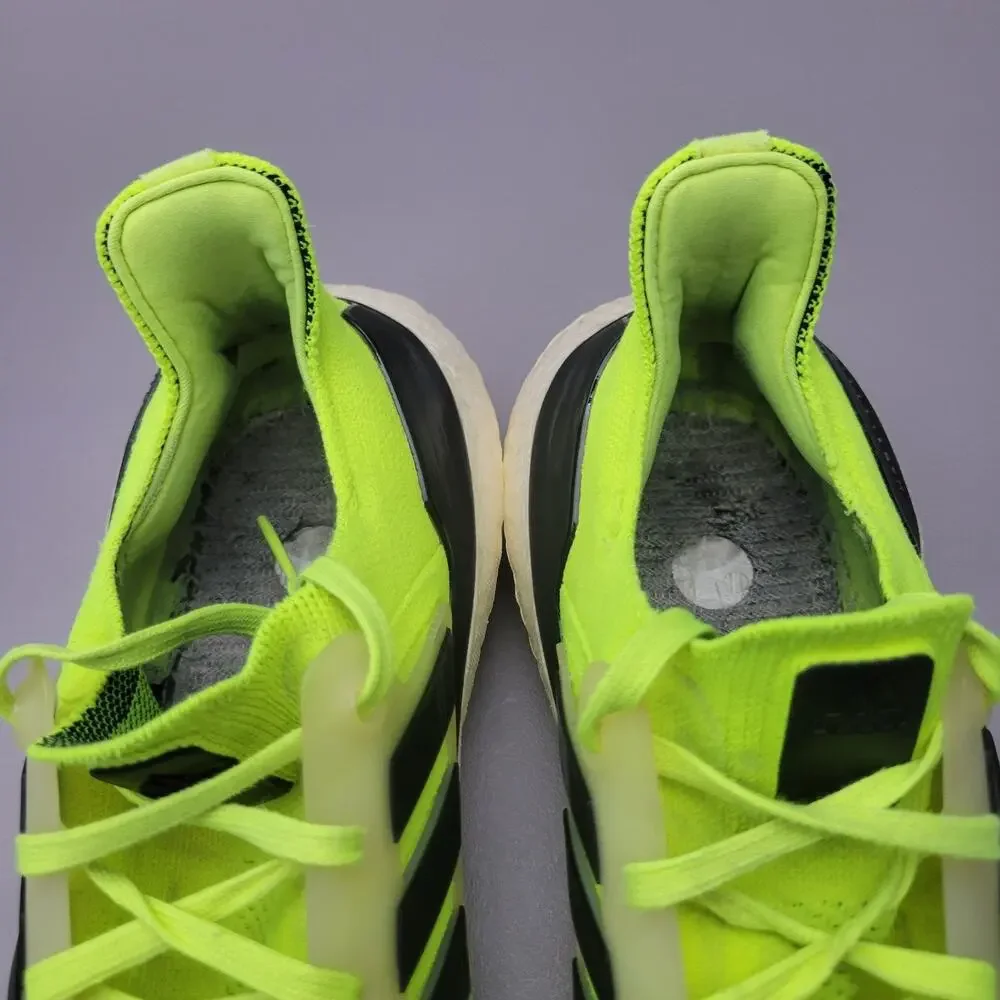 Adidas Ultraboost 22 Men Running Shoes Athletic Yellow Trainers GX6639 Size 10